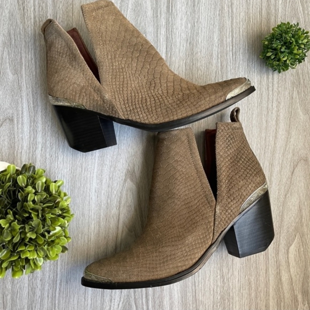 Jeffrey Campbell Cromwell Cutout Western Boot In Matte Snake